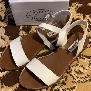 Steve Madden Donddi Sandals